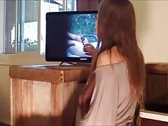 يحب الزوجة تبحث على الإنترنت