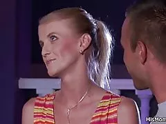 شعر كس ناضجة وفي سن المراهقة مثلية